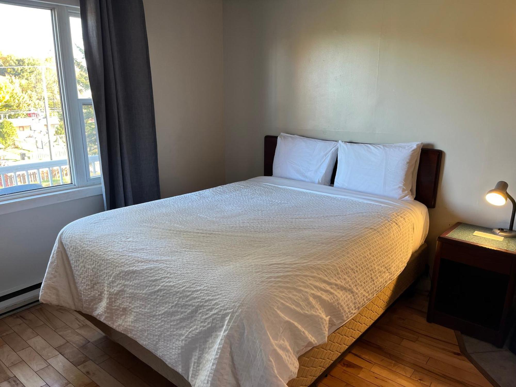 Motel Clair Mont Sainte-Agathe-des-Monts Buitenkant foto