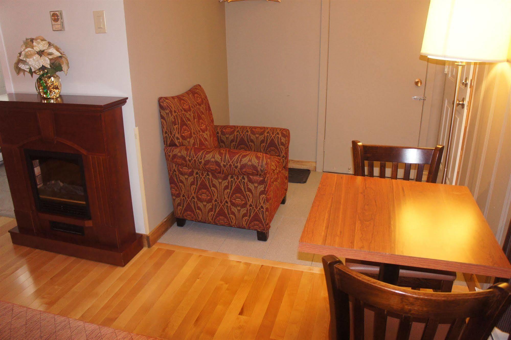 Motel Clair Mont Sainte-Agathe-des-Monts Buitenkant foto